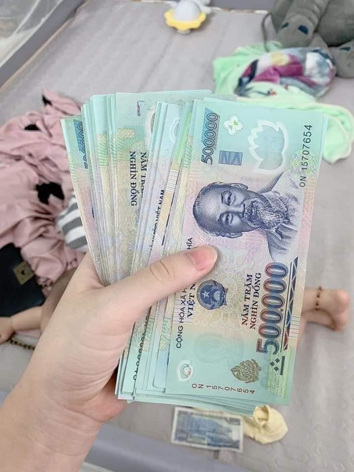 Xấp tiền 500K