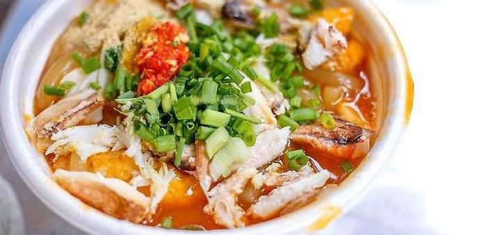 Bát bánh canh cua 14 đầy đặn topping